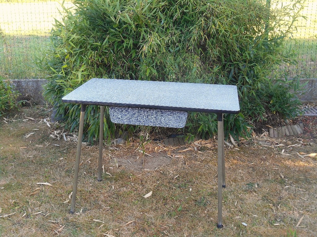 Table de cuisine vintage en formica gris/noir, Enlèvement, Maison et Meubles
