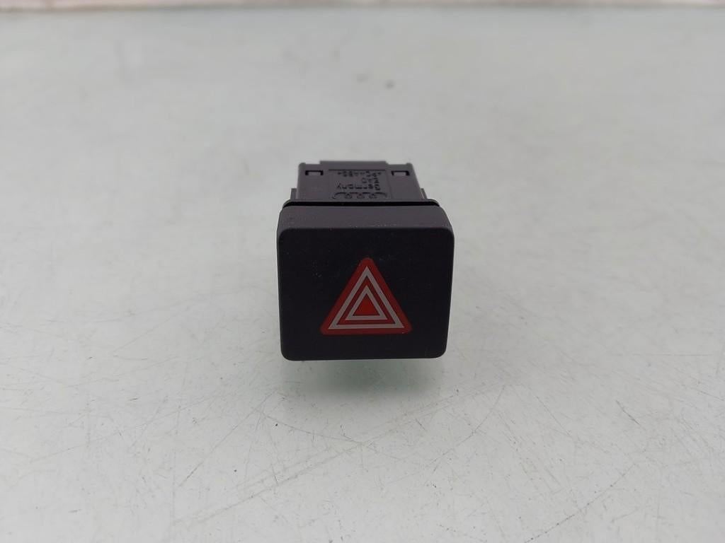 ALARMLICHTEN SCHAKELAAR Audi A5 Sportback (F5A / F5F), Gebruikt, Audi