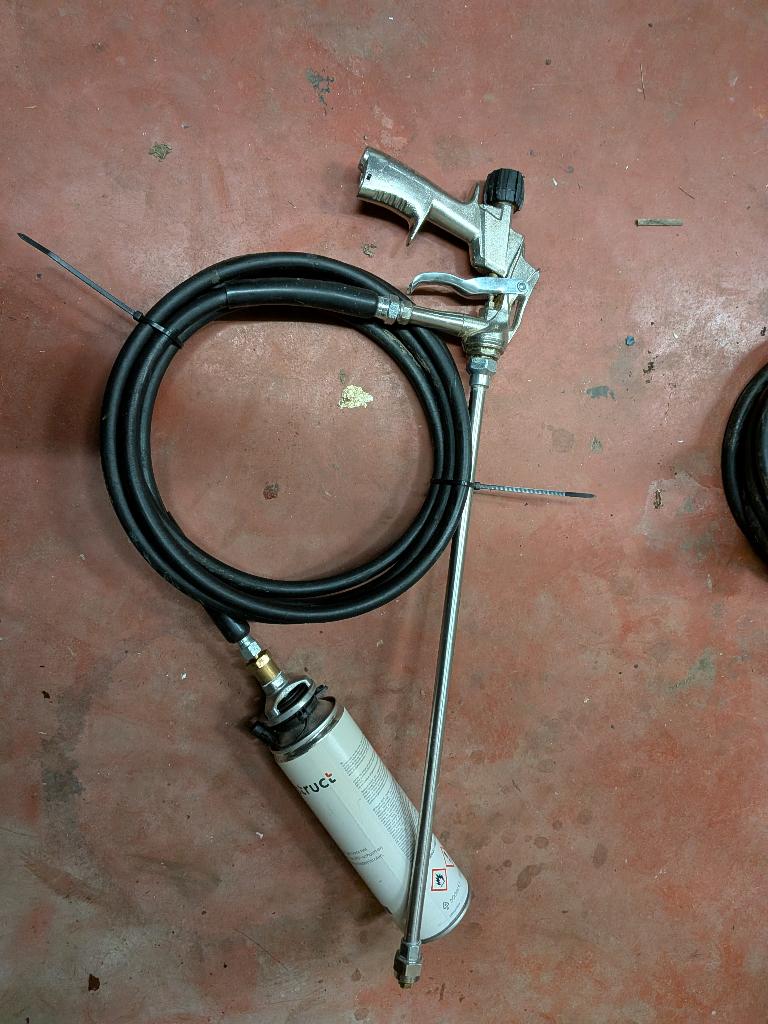 spuitpistool epdm, Doe-het-zelf en Bouw, Isolatie en Afdichting, Ophalen, Dakisolatie