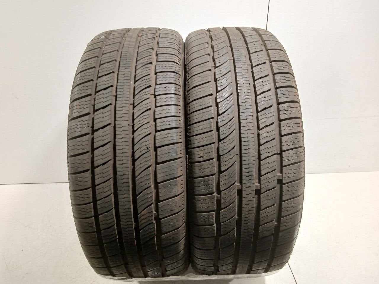 Bandenset 2 stuks 4-Seizoenen 205 50 R17, Auto-onderdelen, Banden en Velgen, Onderdelen@venauto.nl, Van der Ven Autorecycling B.V.