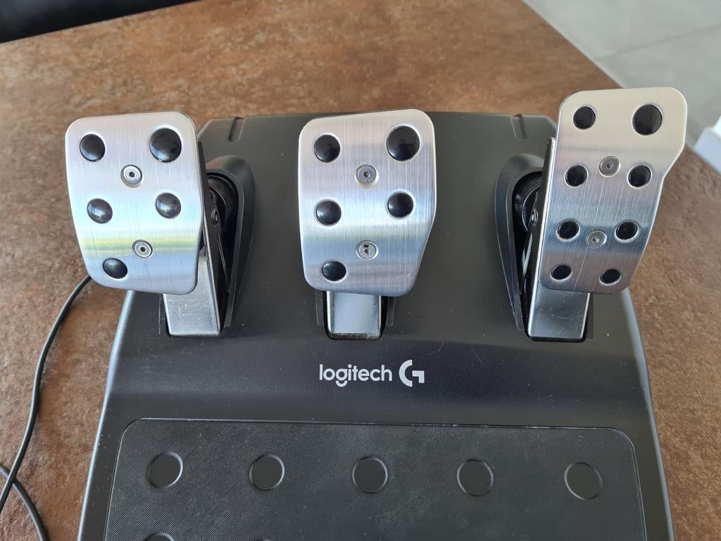 Pedalen Logitech, Computers en Software, Ophalen, Zo goed als nieuw, Logitech