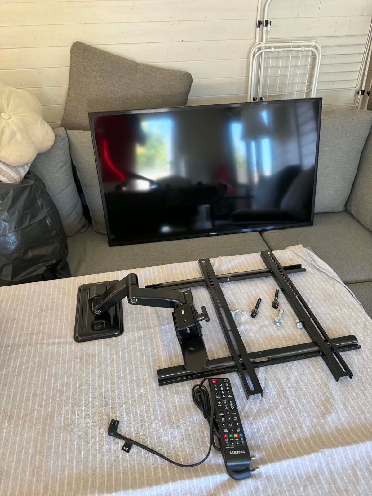 Tv samsung, Audio, Tv en Foto, Televisiebeugels, Ophalen, Zo goed als nieuw