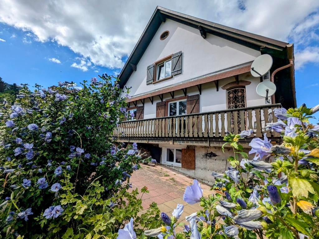 Maison en France, dans la petite Suisse d'Alsace, France