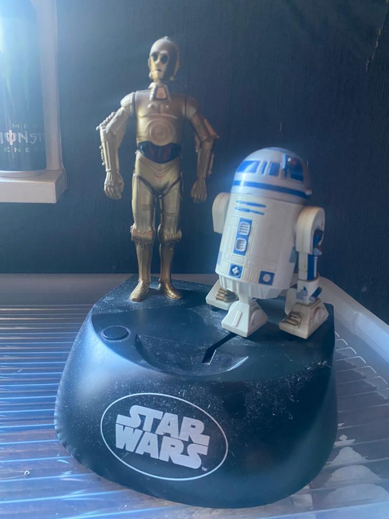 R2D2 and 3CPO, Ophalen