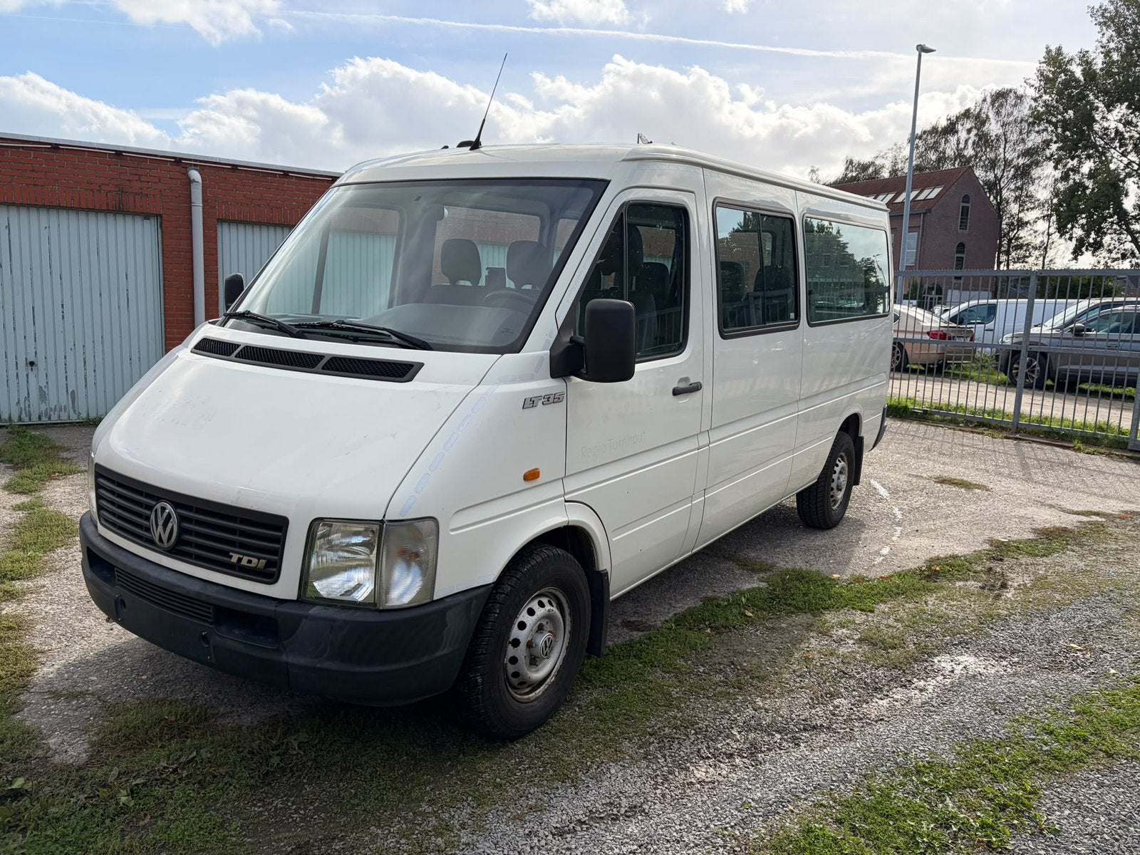 Volkswagen LT35 minibus 2.5TDI gekeurd voor verkoop, Autos, Cuir, Achat, 2500 cm³, 5 portes
