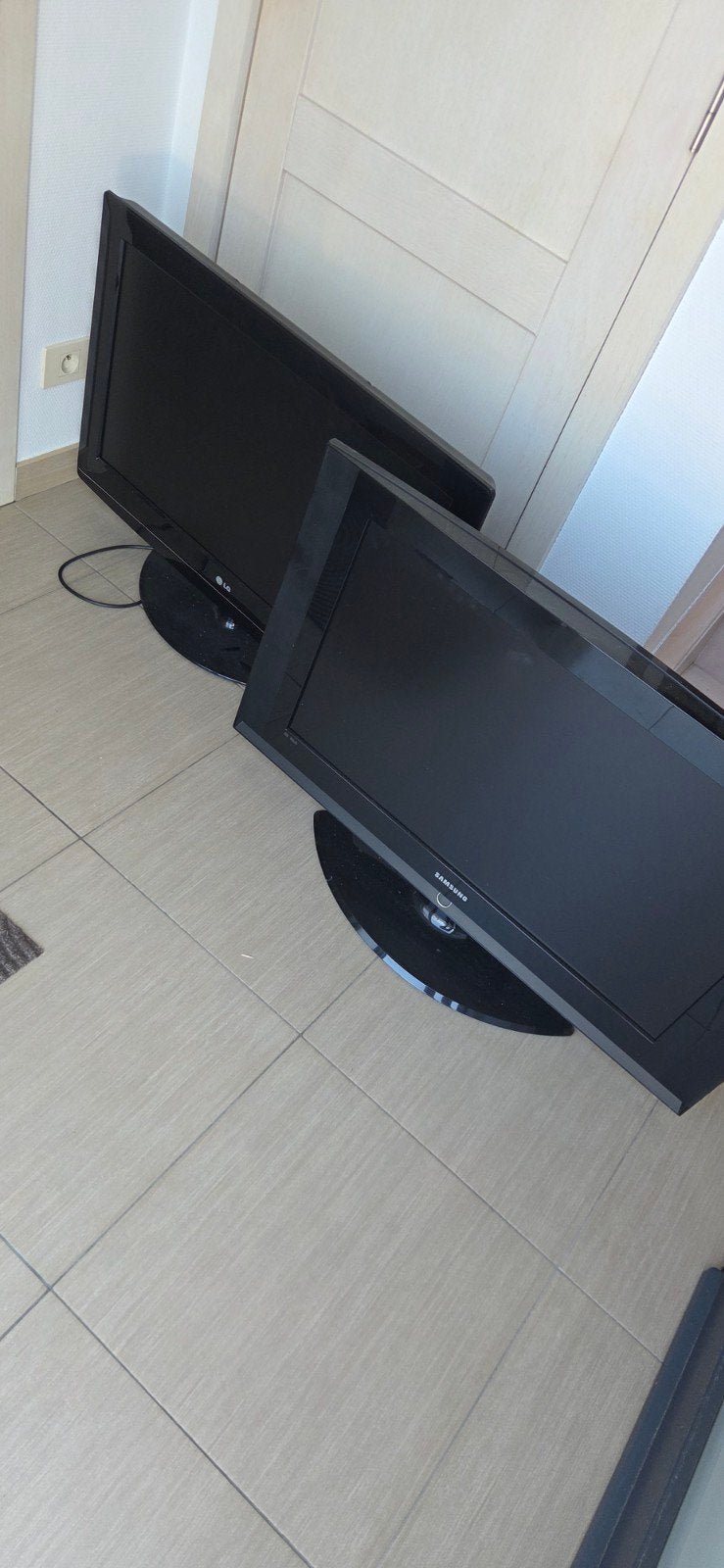 2 televisie's, Ophalen