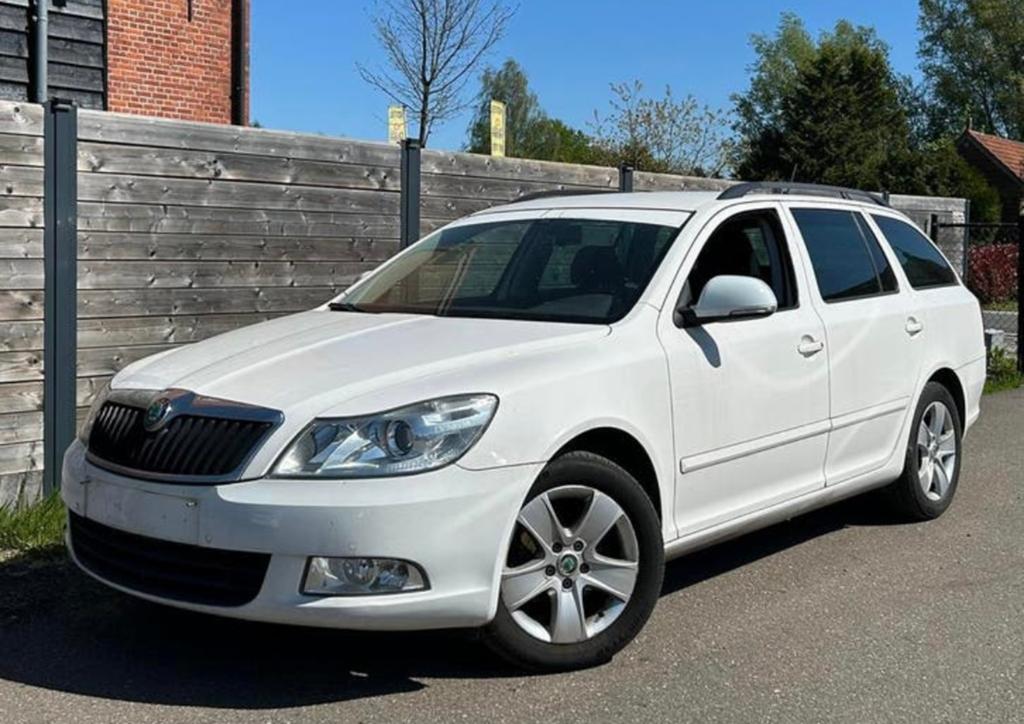 Skoda Octavia 2013 Break 1.6TDI 175.000km’!, Autos, Skoda, Particulier, Octavia, Diesel, Euro 5, Break, 5 portes, Boîte manuelle