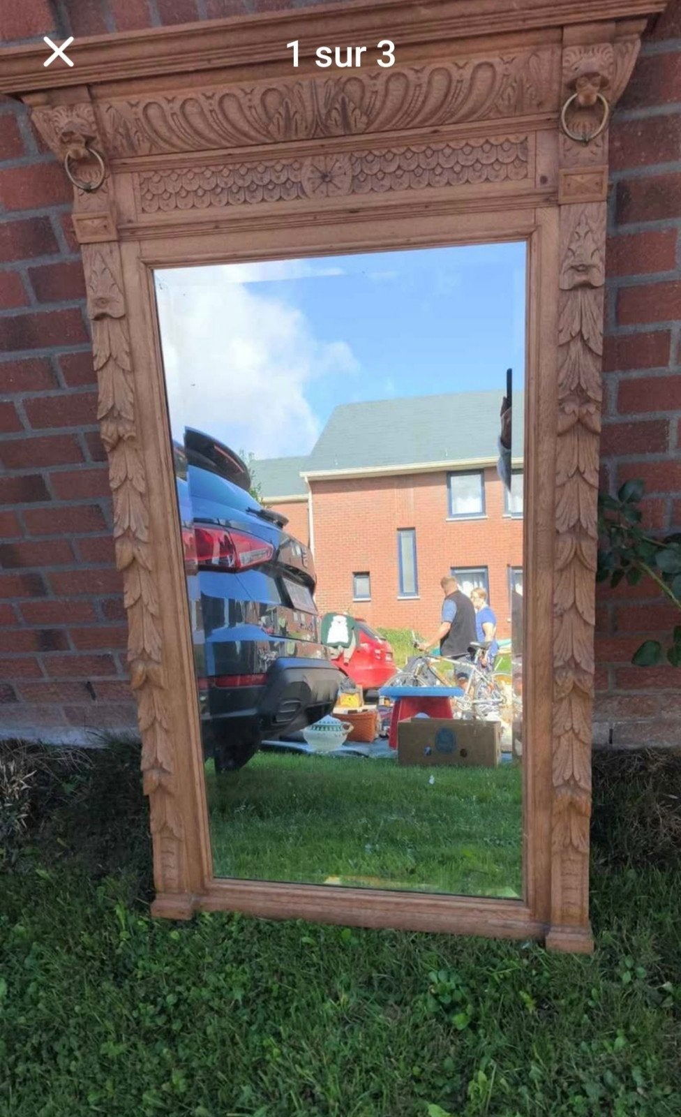 miroir tête de lion, Enlèvement
