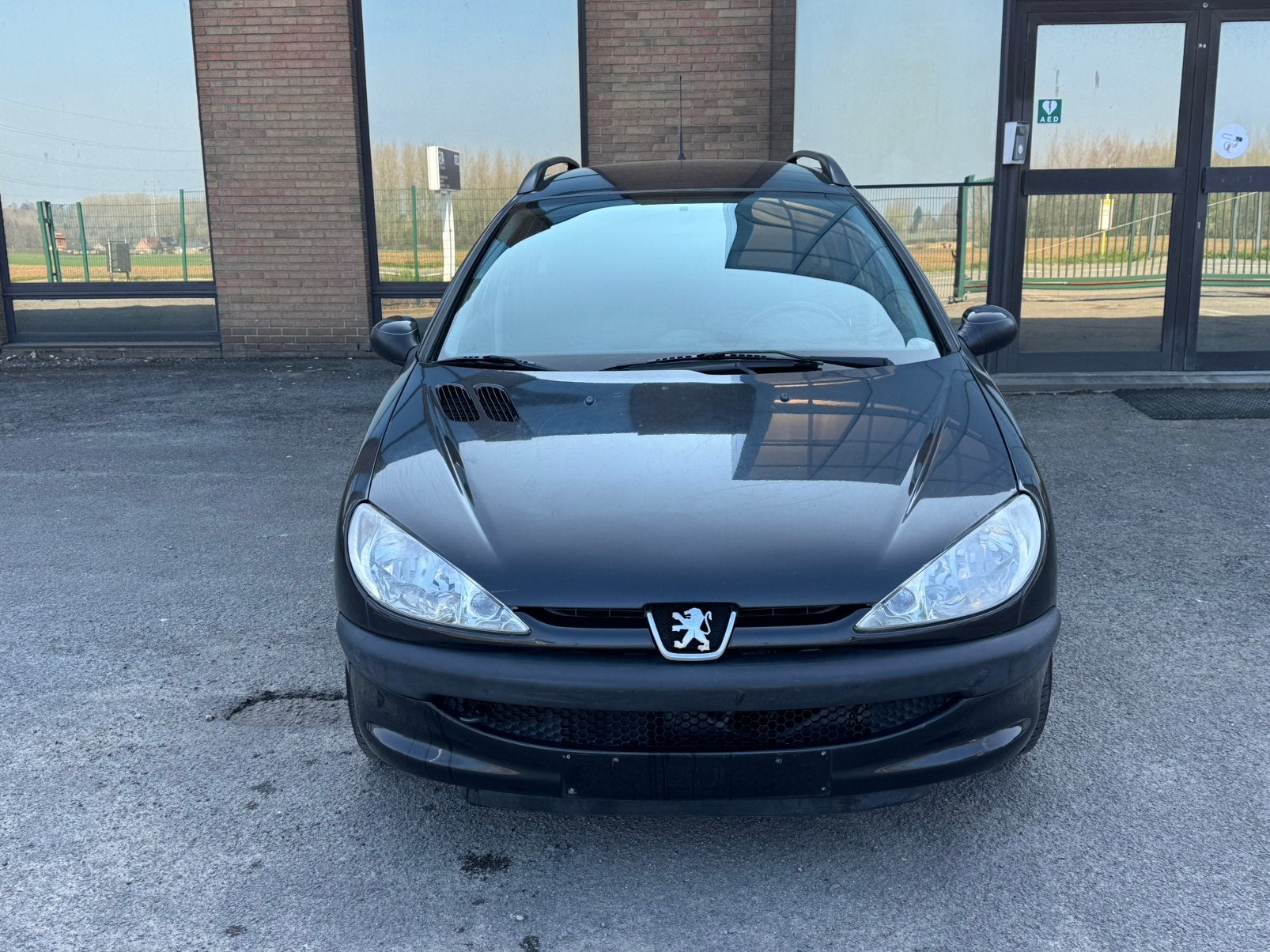 Peugeot 206 sw 1.1 essence, Auto's, Peugeot, https://public.car-pass.be/vhr/57565ea6-34bf-4c5a-97f8-c38d75dac4e8, Bedrijf, Elektrische ramen