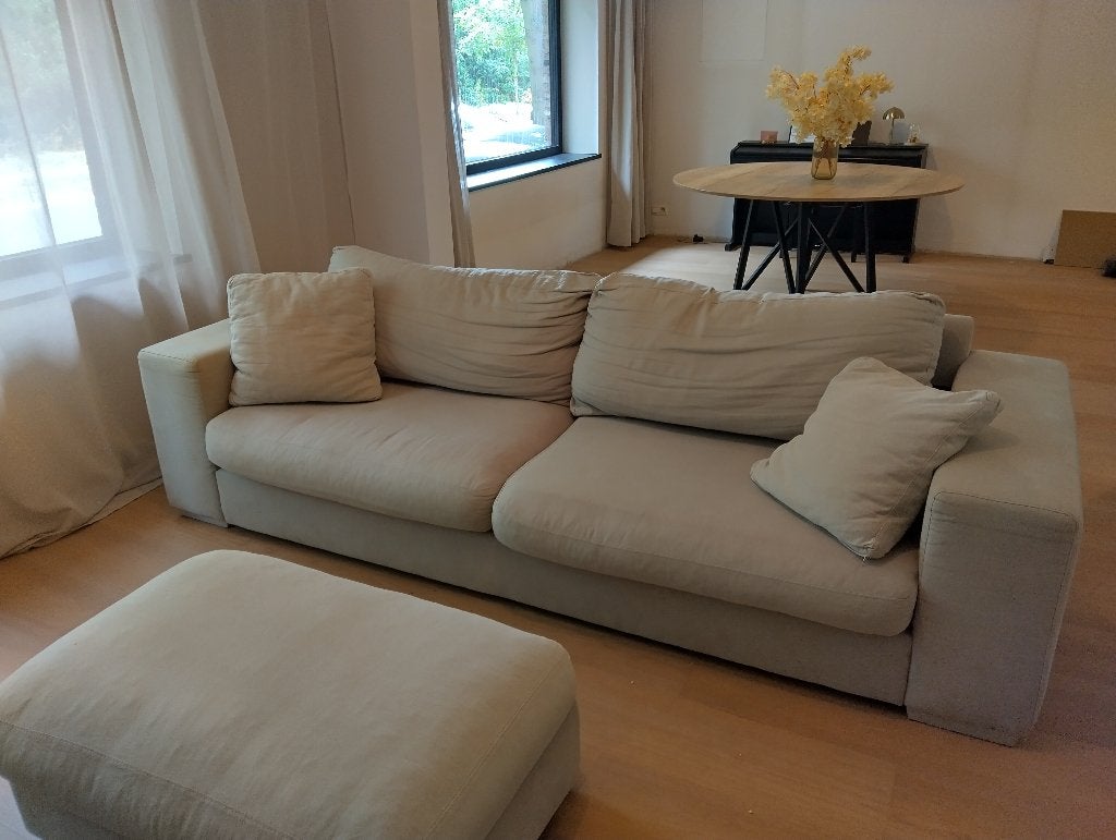 Grijs/beige zetel 4 persoons meubelen Moens, Huis en Inrichting, Zetels | Zetels, Ophalen, 250 tot 300 cm, Gebruikt, 75 tot 100 cm