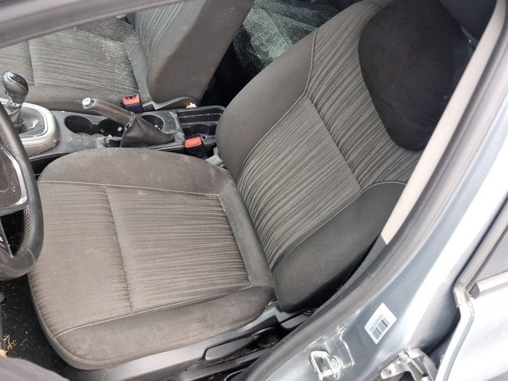 STOEL LINKS VOOR Astra J Sports Tourer (PD8 / PE8 / PF8), Gebruikt, Opel, Opel Automobile GmbH, Kontakt-opel@opel.com