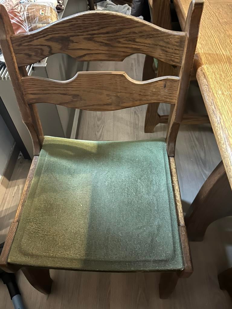 Antieke stoelen, Ophalen