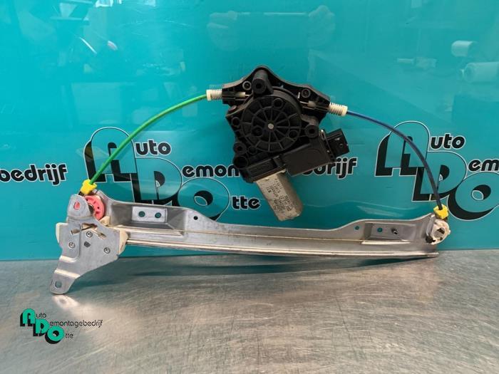 Ruitmechaniek 4Deurs rechts-voor van een Opel Corsa (Corsa D, Gebruikt, -, -, Opel