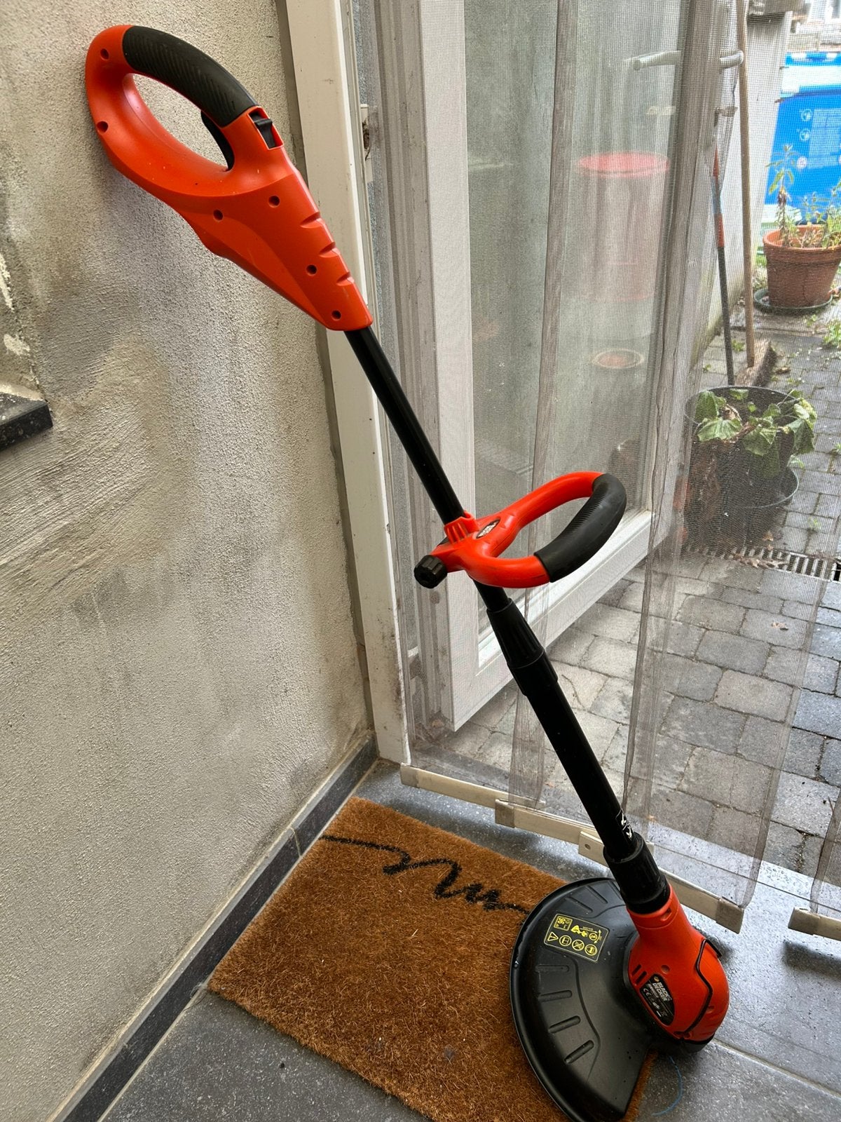 Black & Decker Draadloze Elektrische Kantensnijder, Enlèvement, Utilisé, Batterie
