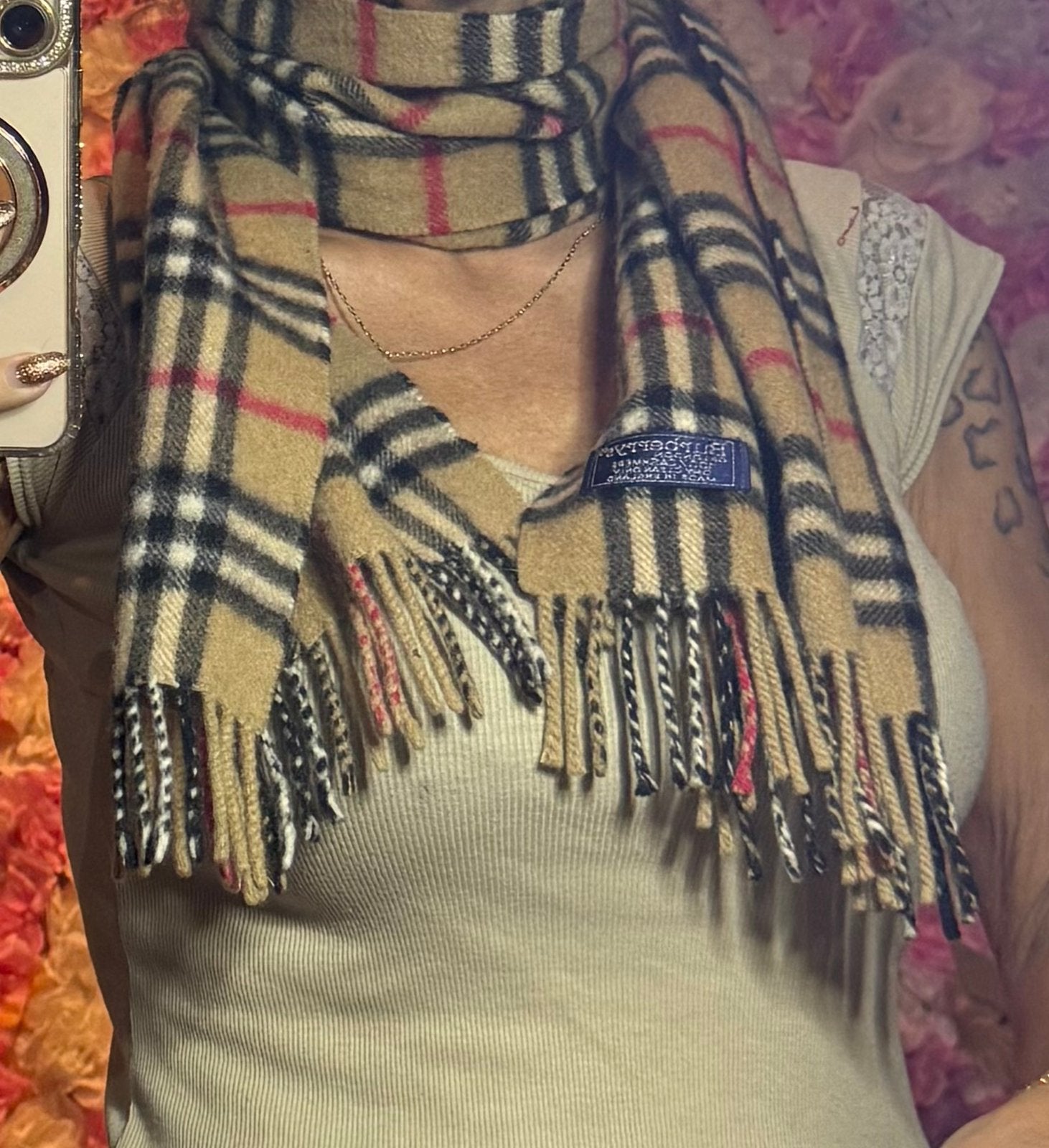Prachtige vintage Burberry sjaal van kasjmier, Kleding | Dames, Ophalen of Verzenden, Zo goed als nieuw, Sjaal
