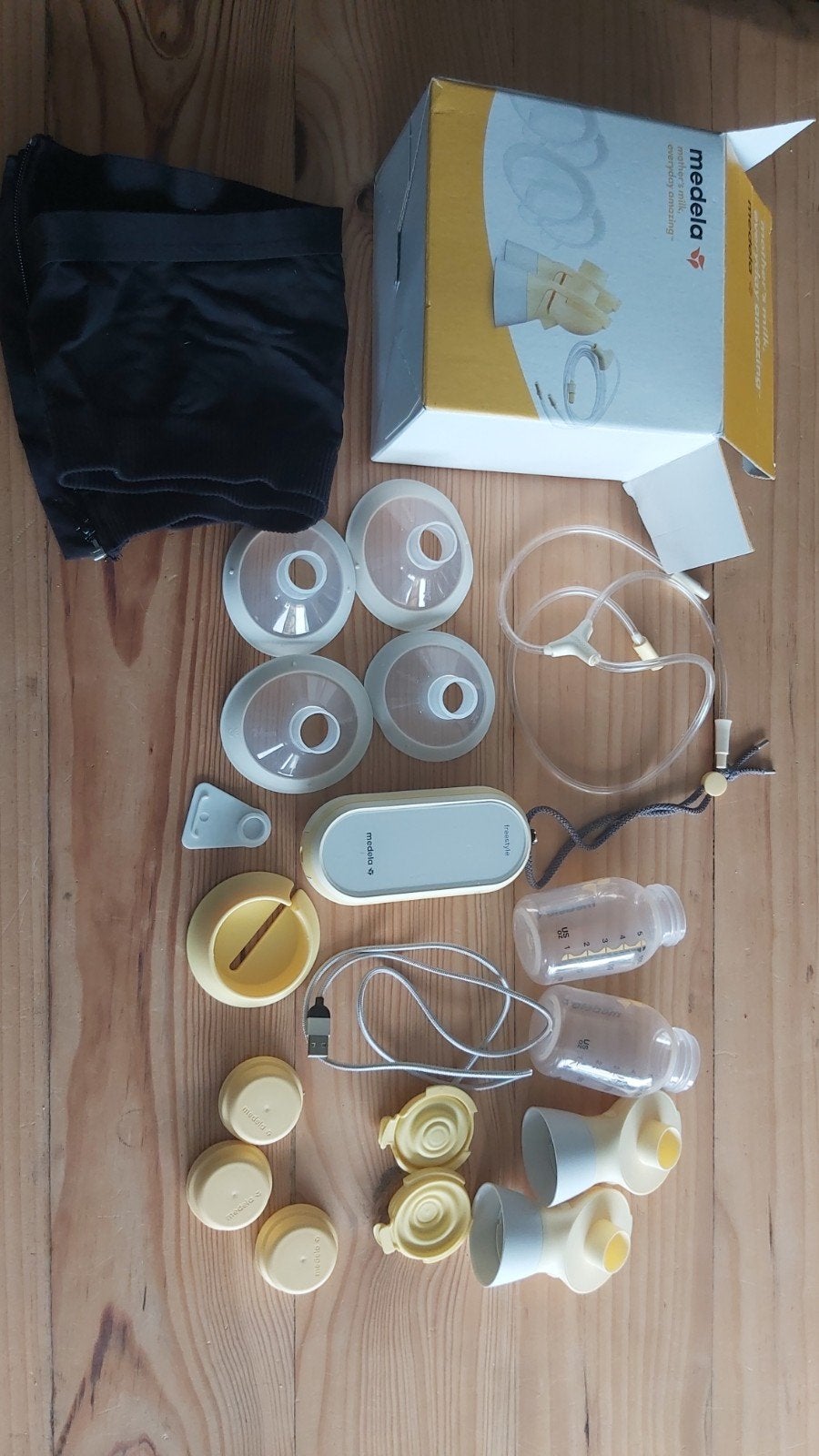Dubbele kolf en toebehoren, Kinderen en Baby's, Babyvoeding en Toebehoren, Ophalen, Medela