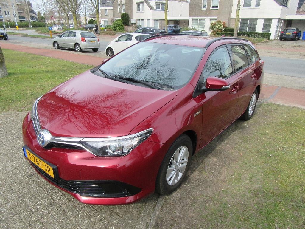 toyota auris 1.8 hybrid station 2018, Auto's, 4 deurs, Stof, 4 cilinders, Elektrische ramen