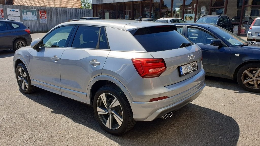 Audi Q2 1.5 TFSI automaat + adaptive veering, Auto's, 4 cilinders, Particulier, Navigatiesysteem, SUV of Terreinwagen