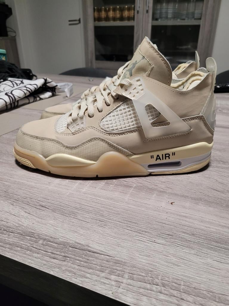 Air Jordan 4 Retro, Enlèvement ou Envoi, Comme neuf, Chaussures