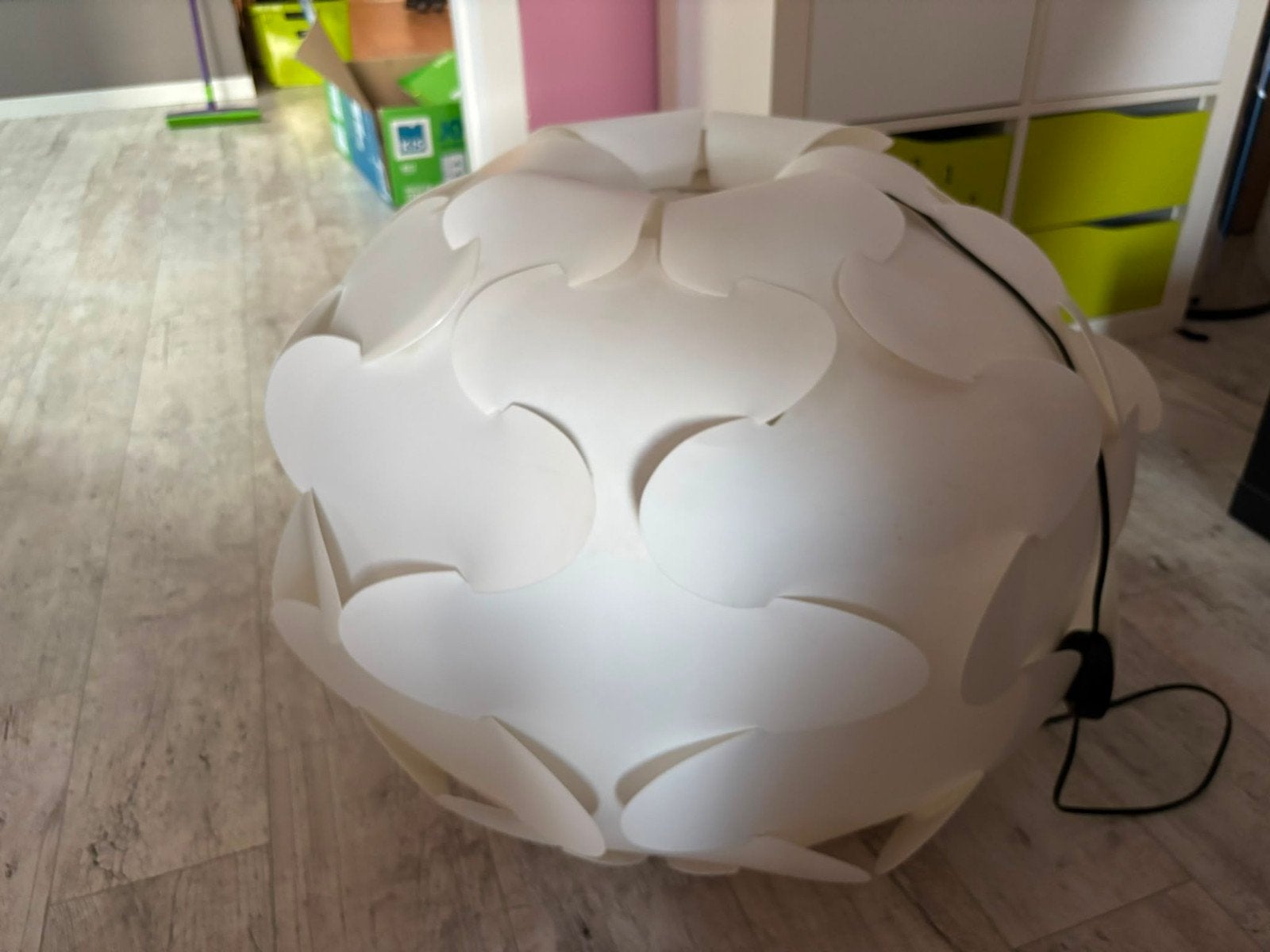 Ikea Fillsta vloerlamp wit groot model, Huis en Inrichting, Ophalen, Kunststof, E27 (groot), Zo goed als nieuw
