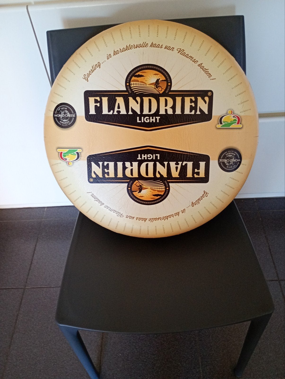 kaasdummy van een Flandrien Light kaas, Ophalen of Verzenden, Zo goed als nieuw, Reclamebord