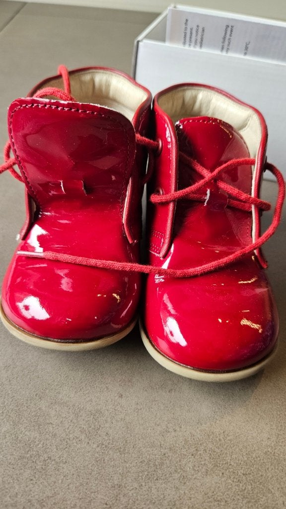chaussures en cuir pour filles, Enfants & Bébés, Enlèvement ou Envoi, Comme neuf, Chaussures