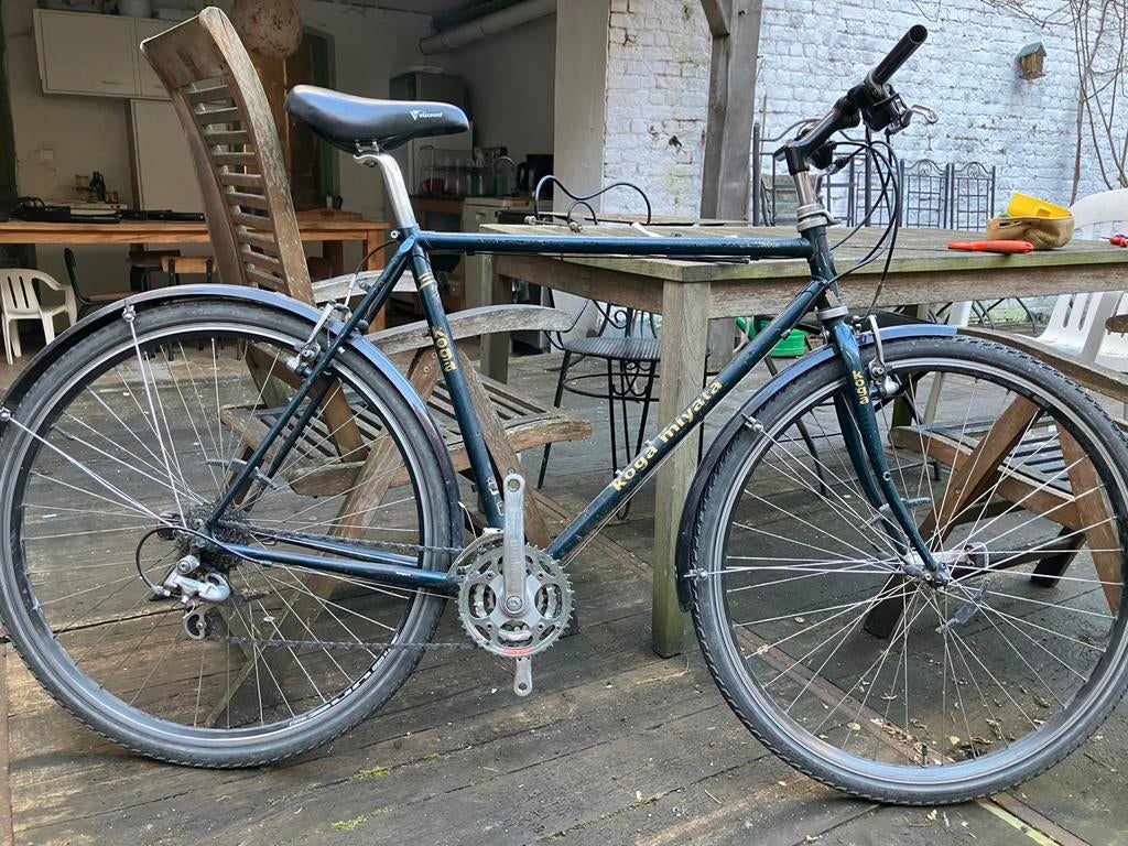 Trektocht op stalen fietsen in de stad Koga Miyata, Fietsen en Brommers, Ophalen, 28 inch, Gebruikt, Velgrem