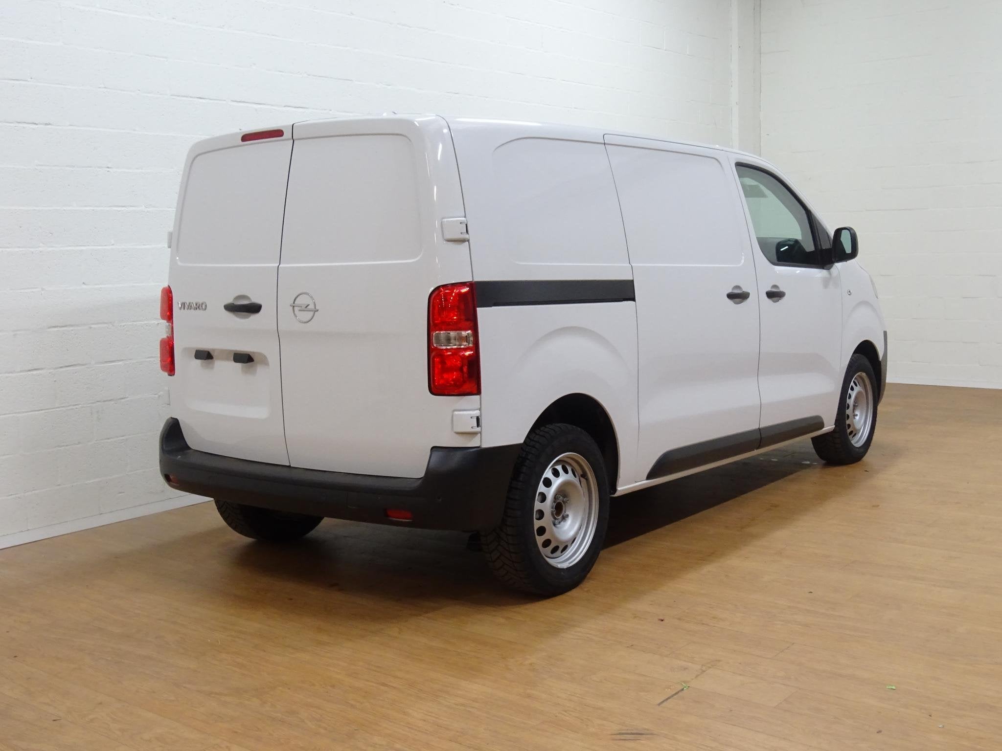 Opel Vivaro 2.0D L2H1 Automaat, Auto's, 4 deurs, Stof, Gebruikt, 4 cilinders