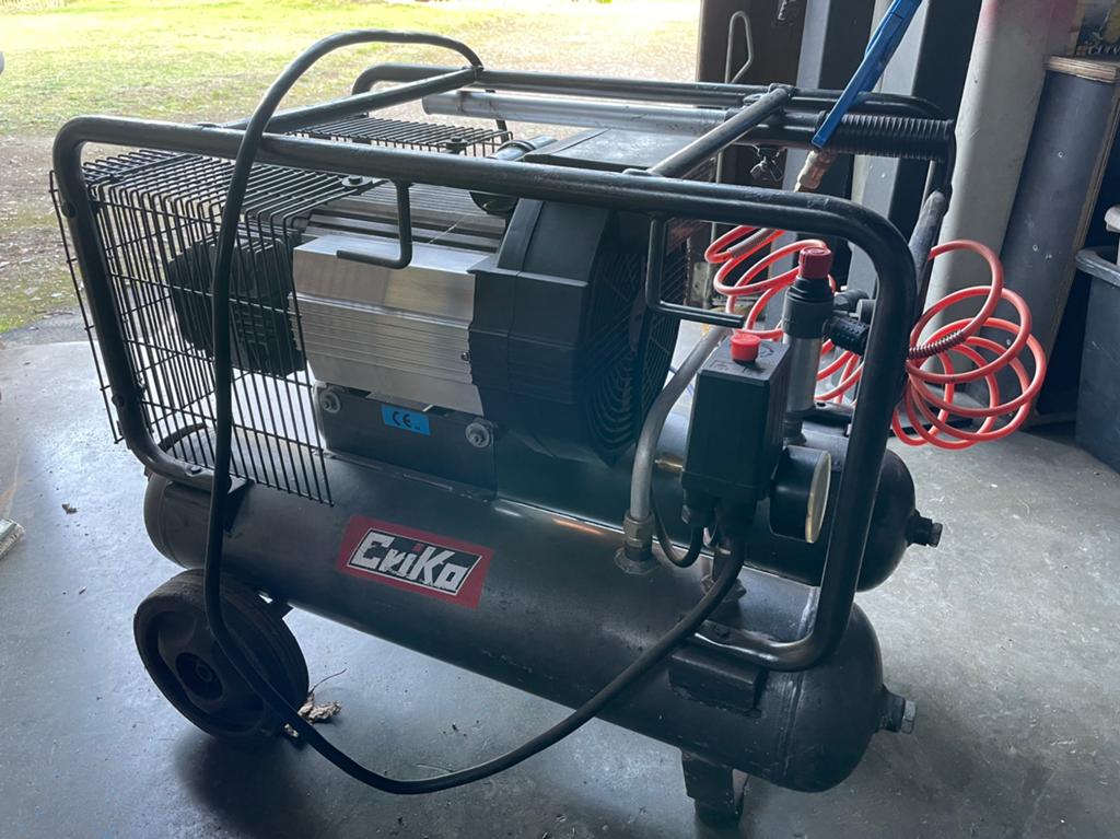 Criko werfcompressor, Doe-het-zelf en Bouw, Compressors, Ophalen, Zo goed als nieuw