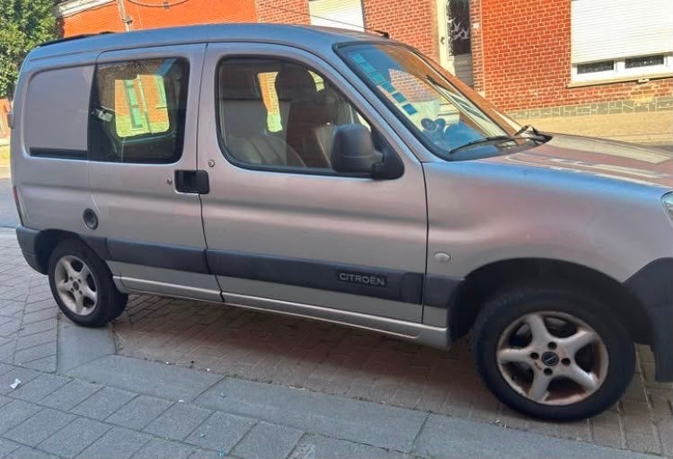 Citroën Berlingo 2.0 hdi met airco, Auto's, Bestelwagens en Lichte vracht, Voorwielaandrijving, Stof, Citroën, Particulier