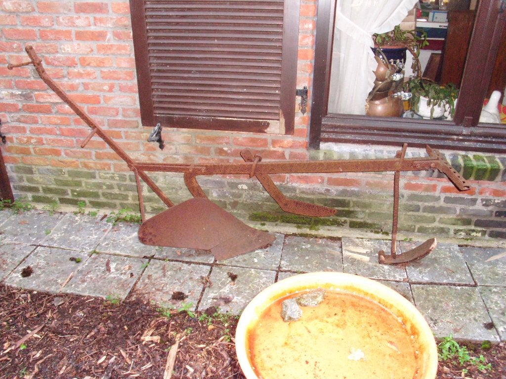 Oude ploeg als decoratie, Antiek en Kunst, Ophalen