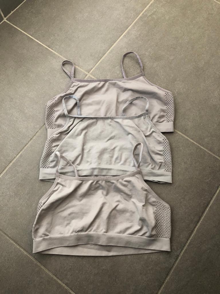 Sporttopjes, maat S/M, Kleding | Dames, Ondergoed en Lingerie, Ophalen of Verzenden