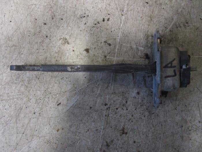 Butée 4portes arrière gauche d'un Daihatsu Sirion (Sirion, Daihatsu, -, 3 mois de garantie, Utilisé