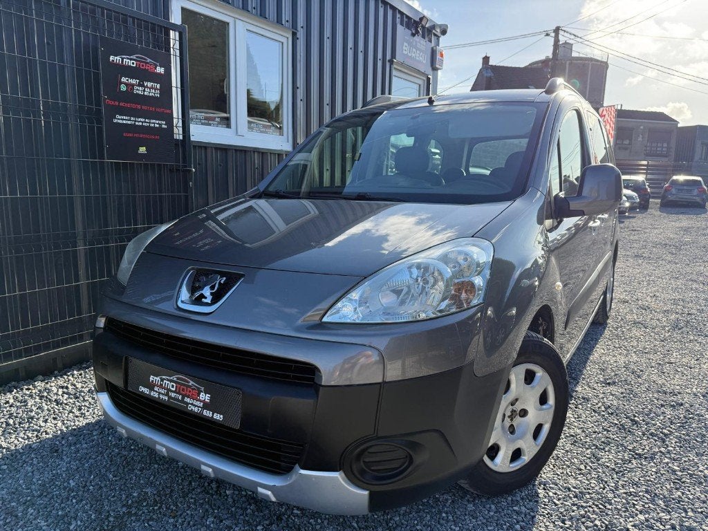Peugeot Partner 1.6i 5 pl/ 1e hands/ Onderhoud + Keuring OK, Auto's, Voorwielaandrijving, Zwart, 4 cilinders, 5 deurs