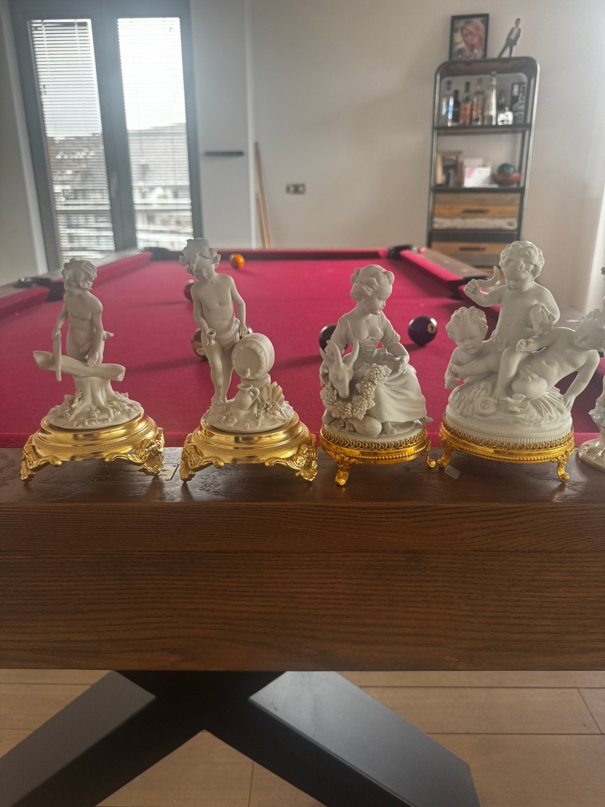 Unterweissbach porselein -De Vier Seizoenen (GDR, 1958-1976), Ophalen