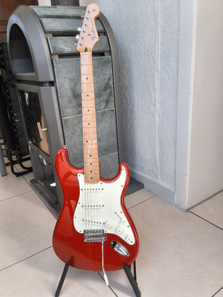 MEX FENDER STRATOCASTER CANDY APPLE RED - MINT +GIGBAG/KABEL, Muziek en Instrumenten, Ophalen, Zo goed als nieuw, Solid body, Fender