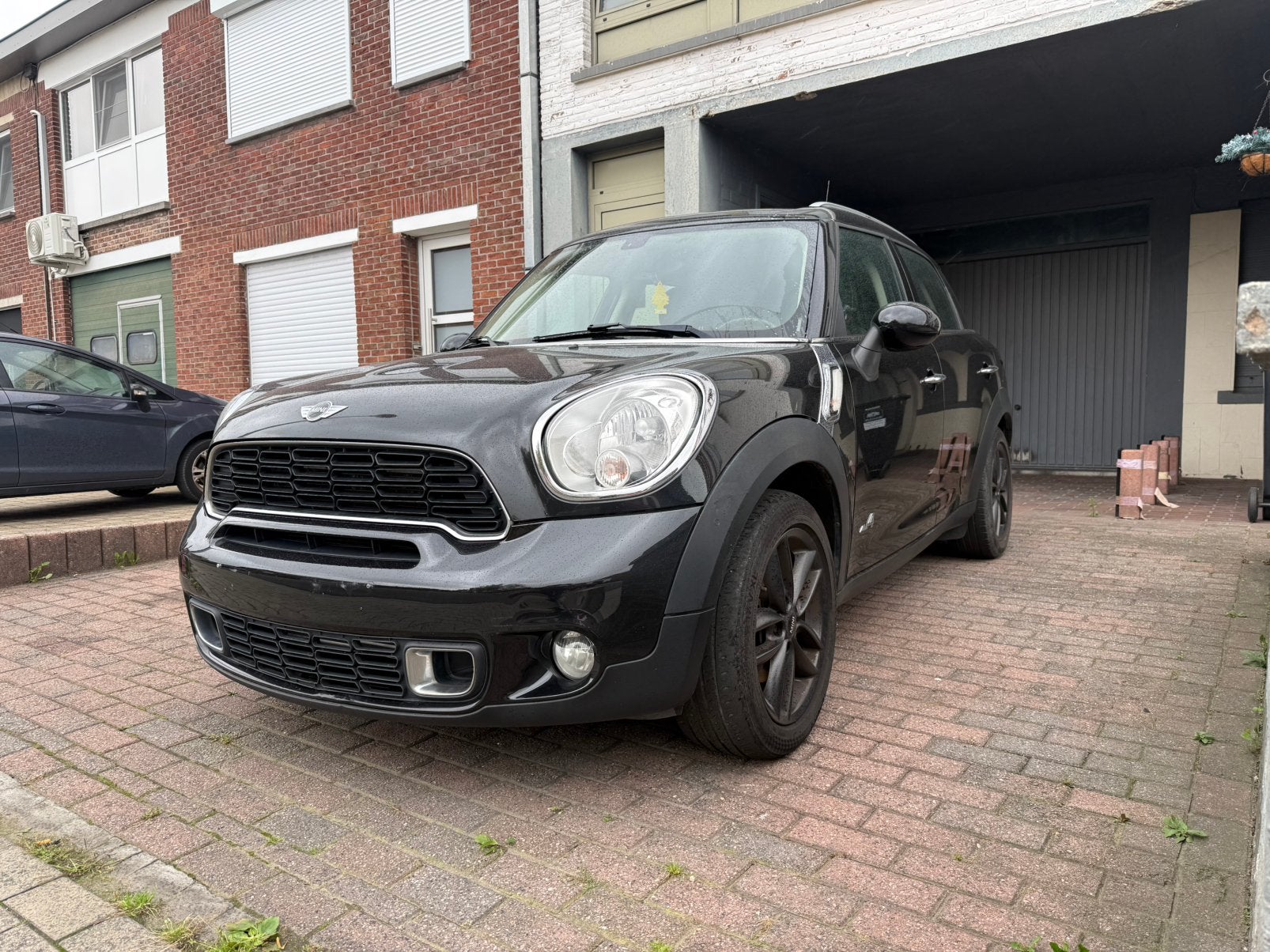 Mini countryman SD 2.0 sport, Auto's, Dealer onderhouden, 109 g/km, Zwart, Bruin