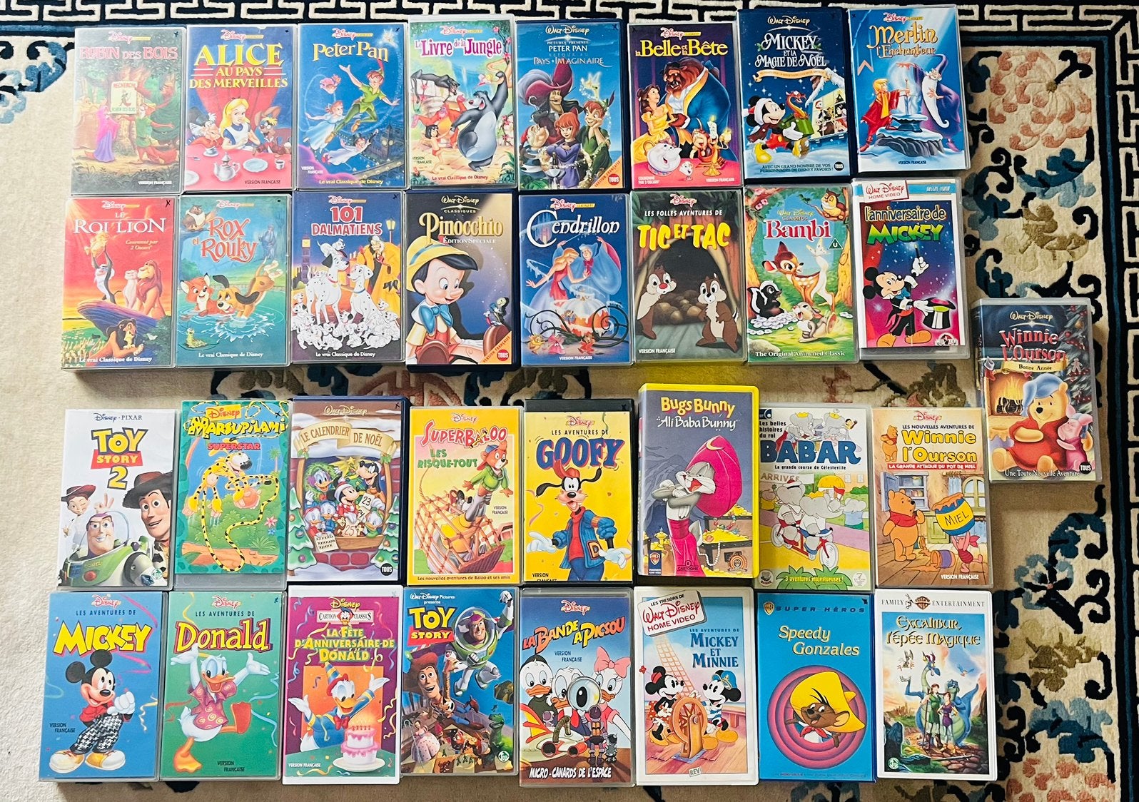 Lot 33 grands classiques Disney et qq Warner, Enlèvement, Utilisé