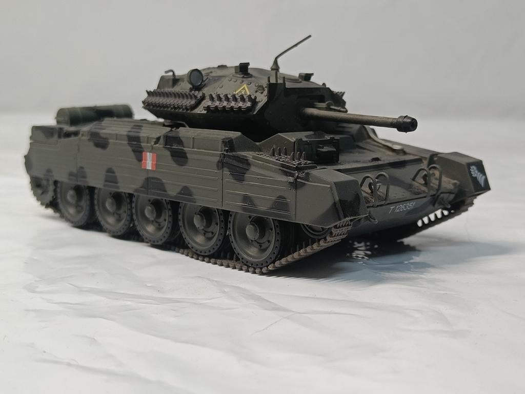 Tamiya NAVO-tank van het Oostenrijkse leger, Hobby en Vrije tijd, Ophalen of Verzenden