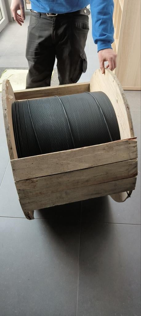 câble à fibre optique Outdoor 2.8km LZOH Cca, Enlèvement, Intérieur