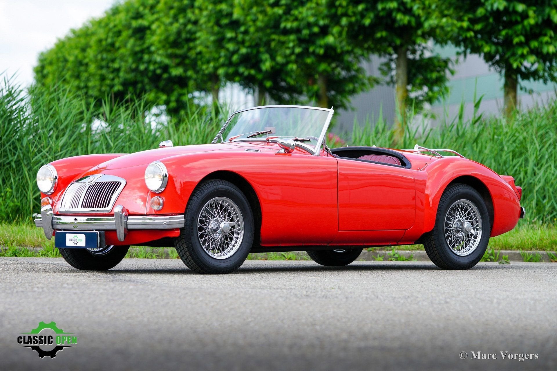 MG MGA, Autos, MG, Rouge, Achat, Intérieur cuir, Entreprise