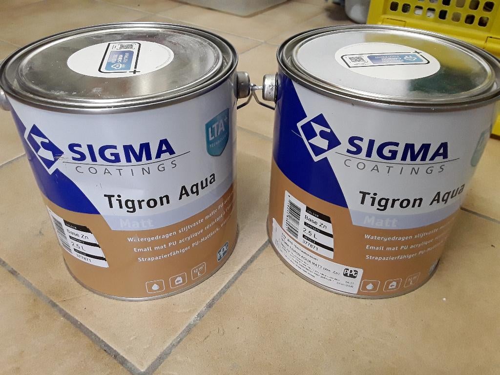 Verf Sigma Trigon Aqua mat ral 2010  te koop Of Ruil, Doe-het-zelf en Bouw, 5 tot 10 liter, Ophalen, Oranje, Verf