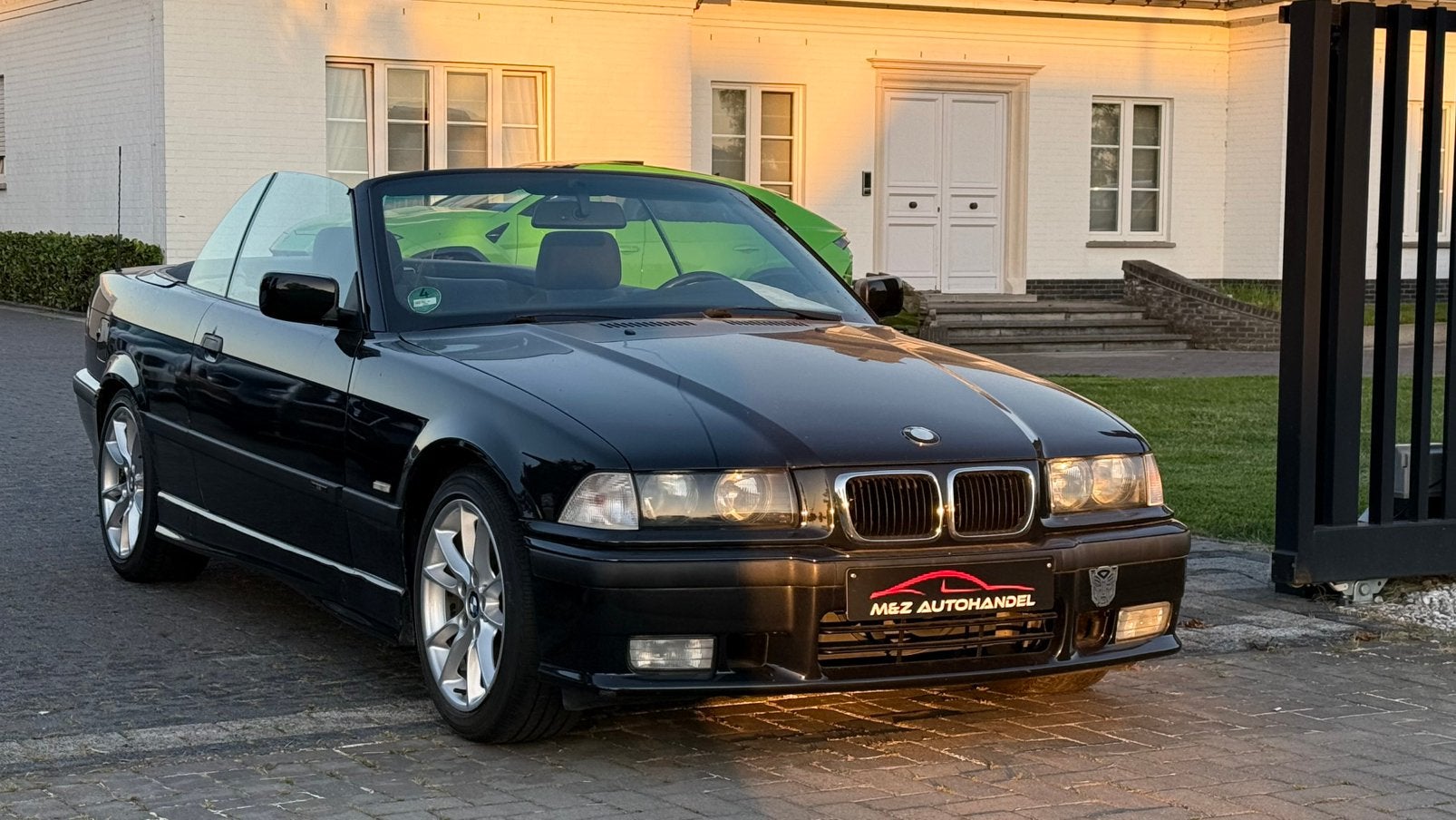 BMW 320i * Cabrio * M PACK * 6 CILINDER * 153.000 KM *, Auto's, Euro 2, 1998 cc, 110 kW, Cabriolet