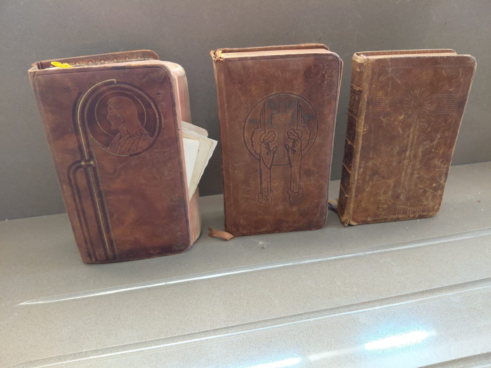 Mis- & vesperboek, Ophalen, Gelezen, Christendom | Katholiek