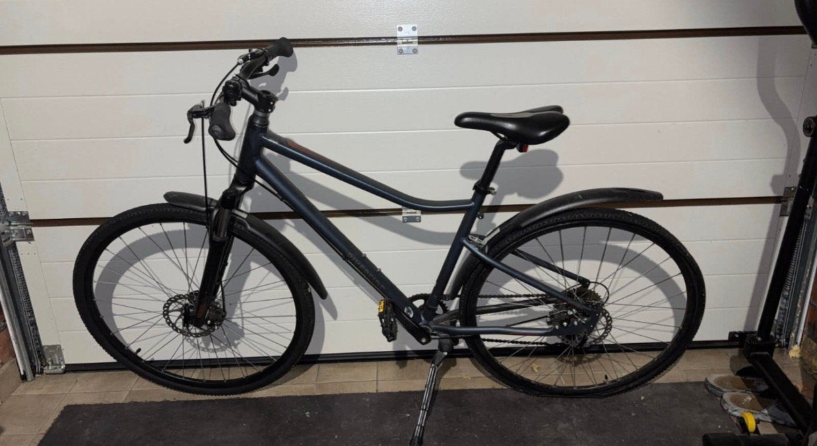 Vélo hybride Riverside 500 bleu nuit avec accessoires, Vélos & Vélomoteurs, Autres marques, Enlèvement ou Envoi, Moins de 10 vitesses