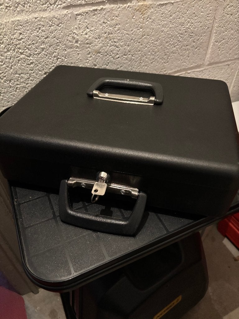 Caisse à Monnaie Sécurisée (Métal Noir) - Monnayeur Gradué, Enlèvement