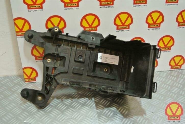 vw golf 6 touran passat cc skoda seat accubak 1k0915333, Gebruikt, Volkswagen, Volkswagen AG, Vw@volkswagen.de