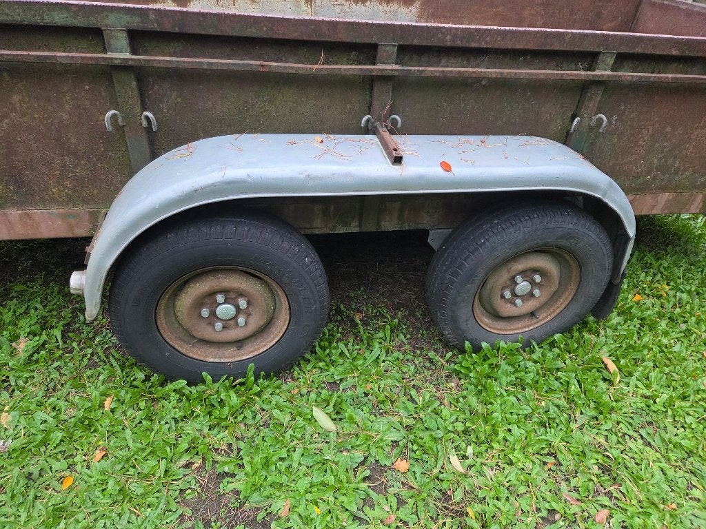 Dubbelassige aanhangwagen, Ophalen, Gebruikt