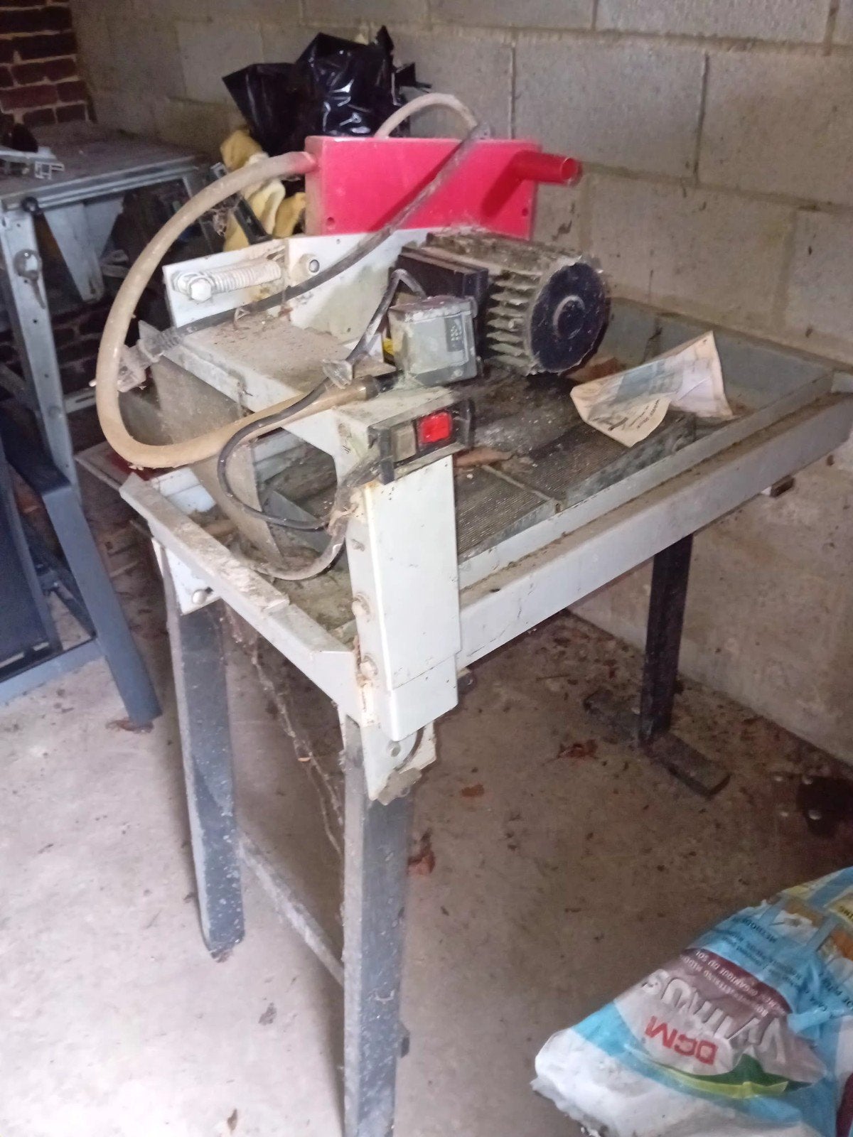 COUPE CARRELAGE A EAU TABLE, Enlèvement, Utilisé, Autres types, 30 à 70 mm