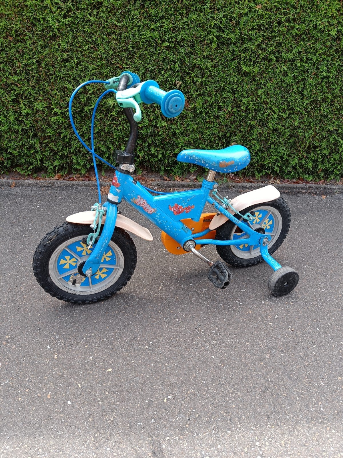 Fietsje 12,5 inch "Nemo" met zijwieltjes, Ophalen, Zijwieltjes, Gebruikt, Disney Pixar Finding Nemo
